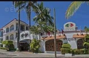 Commerce à MONTHARVILLE