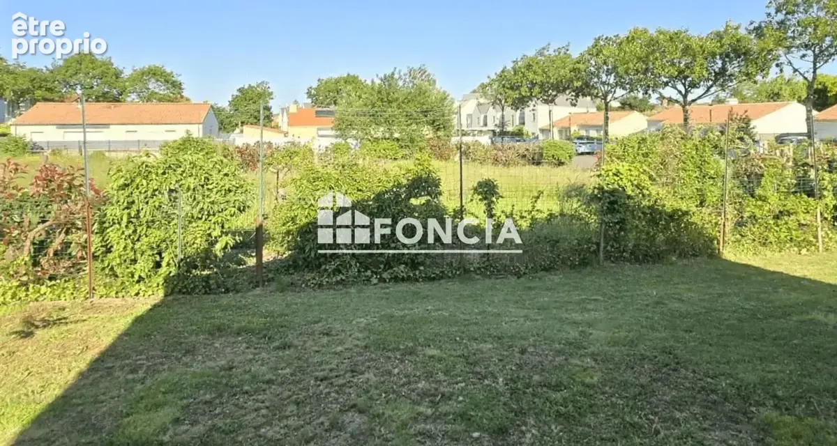 LE PELLERIN / CHÊNE VERT : maison T4 de plain-pied de 102 m2 avec 3 chambres, terrasse, garage et jardin sur parcelle de 525 m2, - photo 16