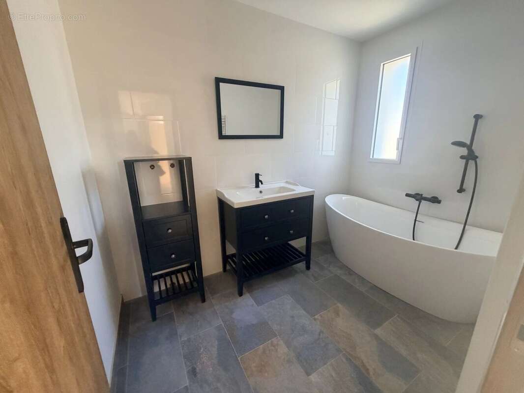 Maison à TOURRETTE-LEVENS