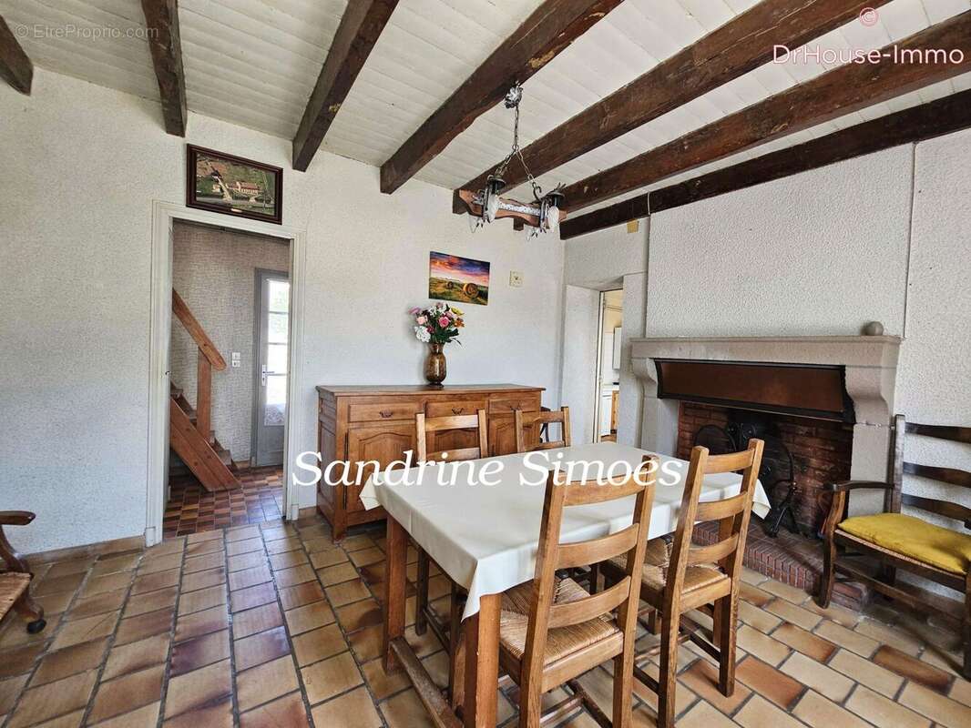 Maison à LATHUS-SAINT-REMY