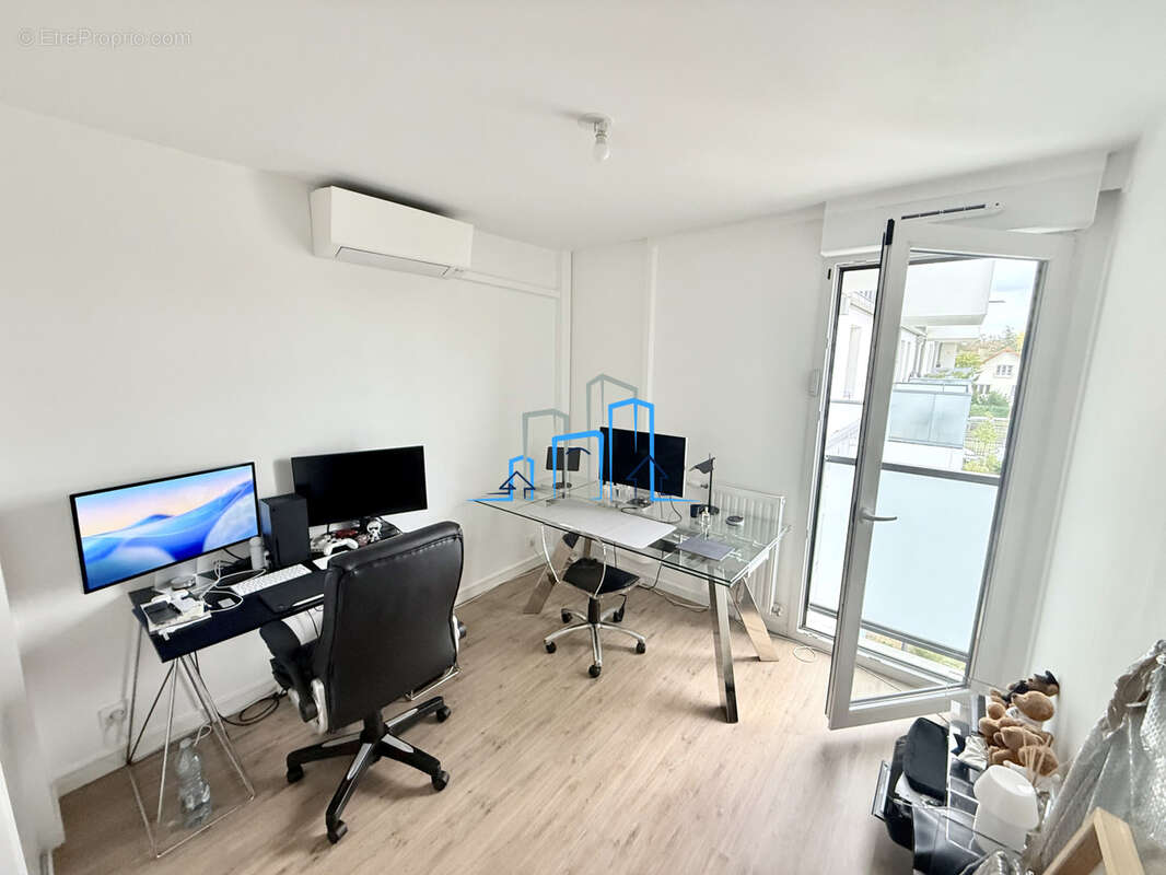 Appartement à VILLEMOMBLE