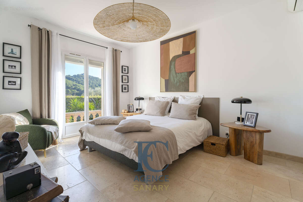 Maison à LE CASTELLET