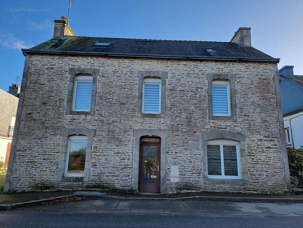 Appartement à QUIMPERLE