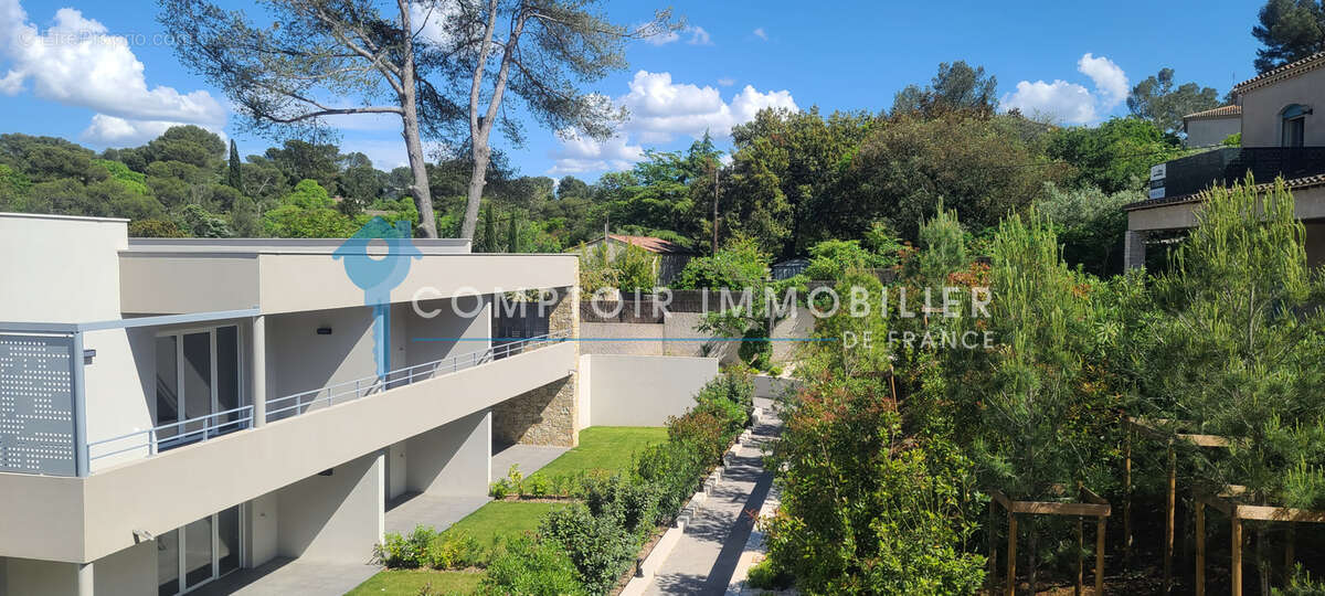 Appartement T3 avec terrasse, 2 garages - photo 3