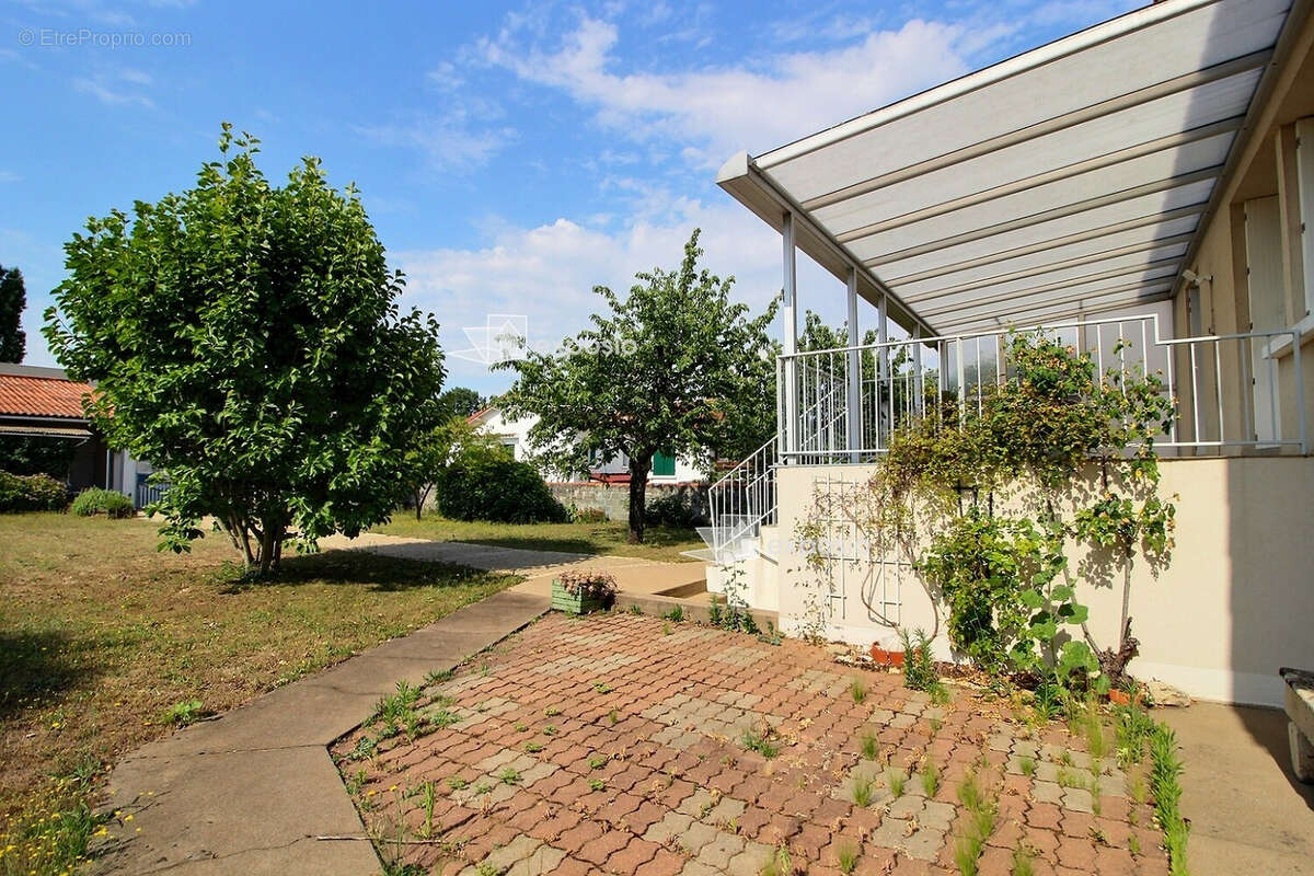 L'espace d'une grande maison familiale, le potentiel d'un lieu unique... - photo 10
