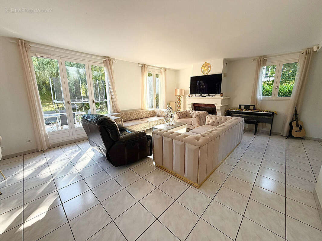 Maison à COURDIMANCHE