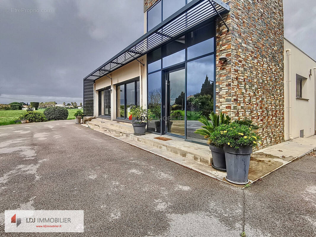 Maison à LATOUR-BAS-ELNE