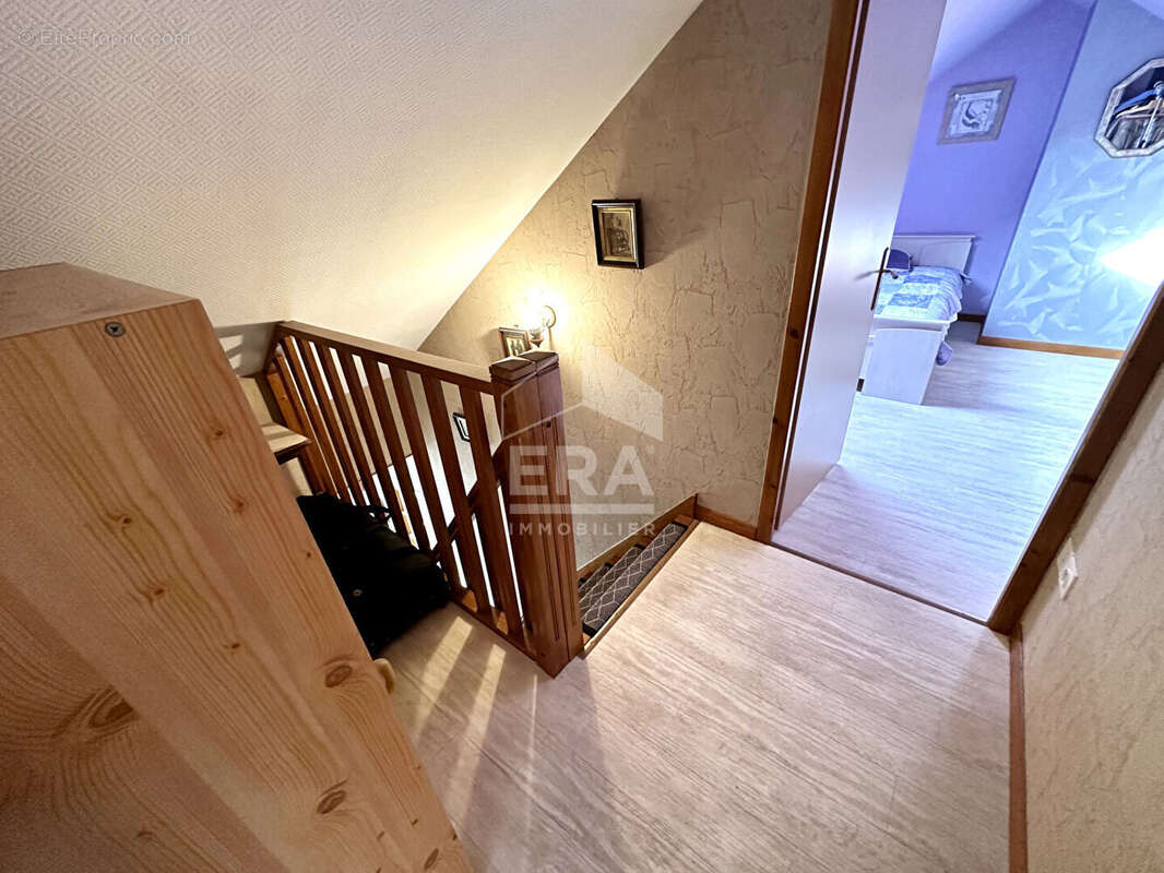 Maison à VILLENEUVE-LA-GUYARD