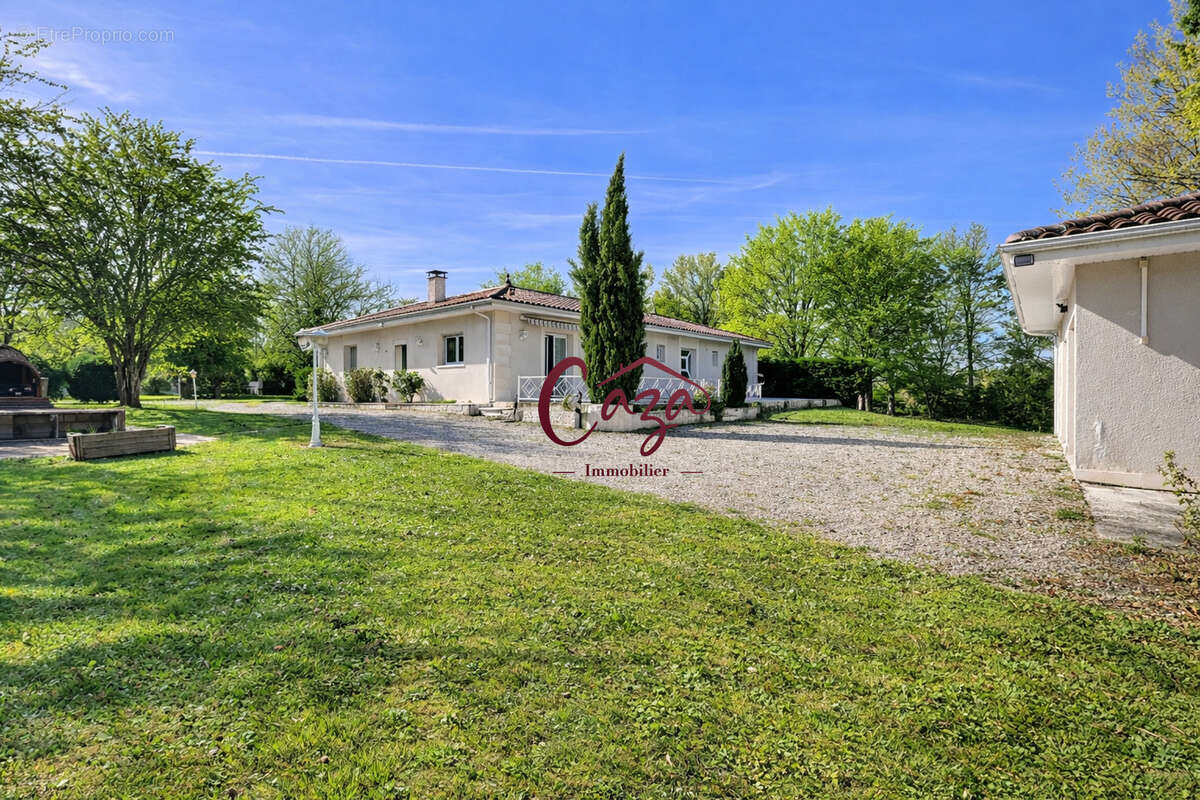 Maison à FARGUES-SAINT-HILAIRE