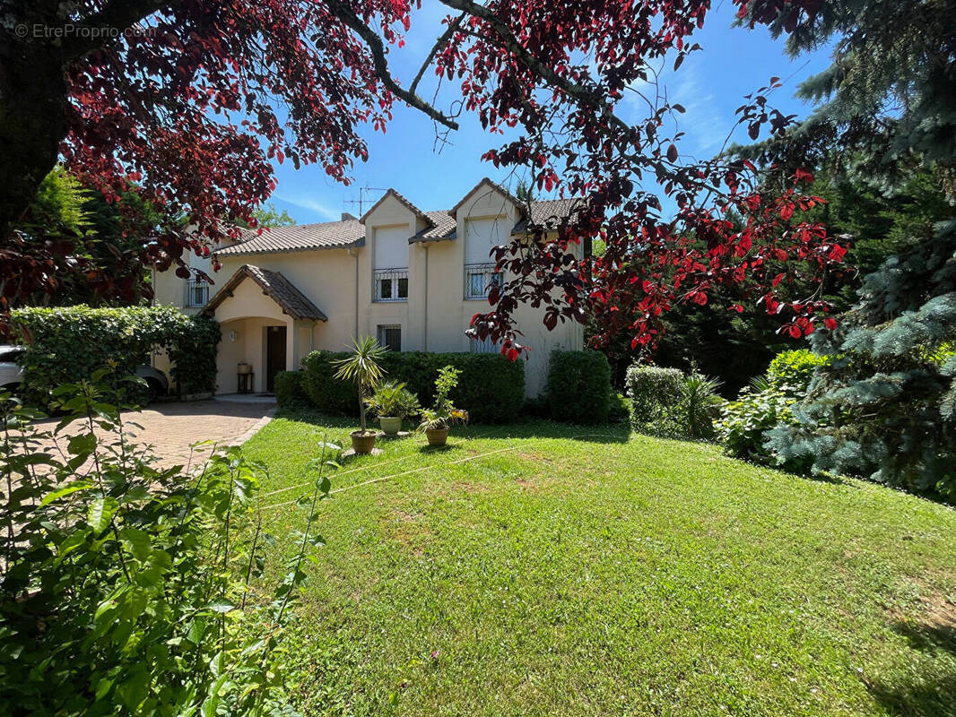 Maison à BUXEROLLES
