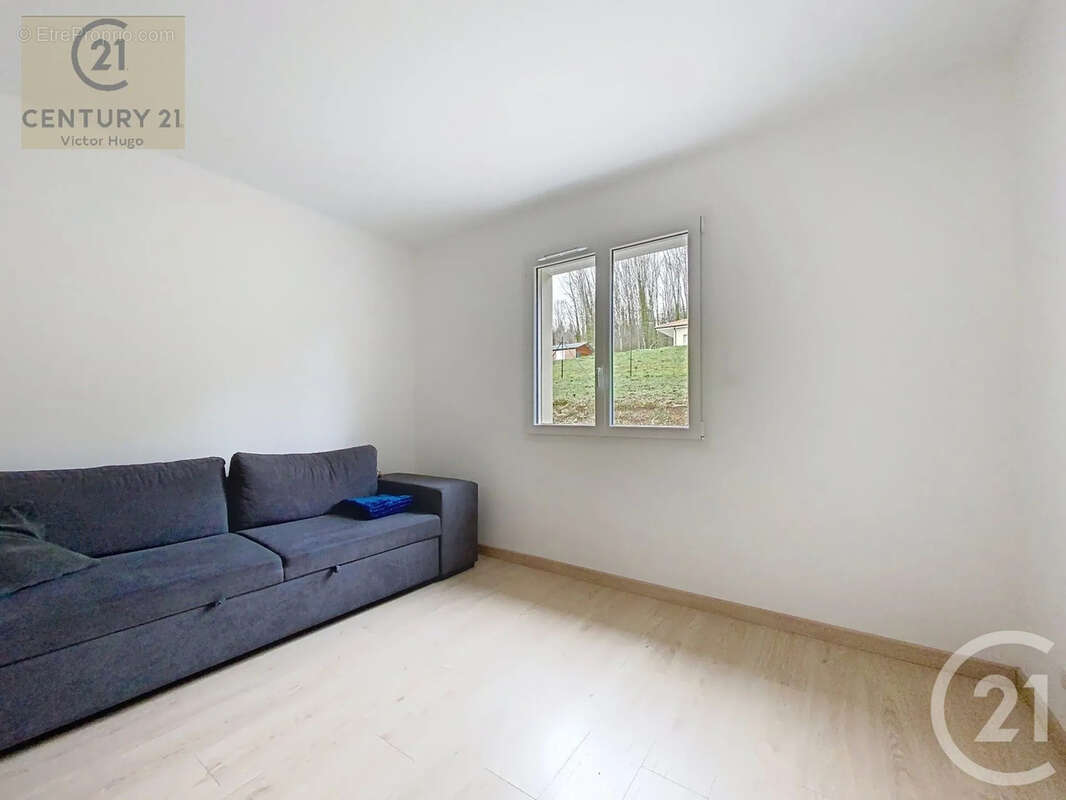 Maison à SAINT-JUNIEN