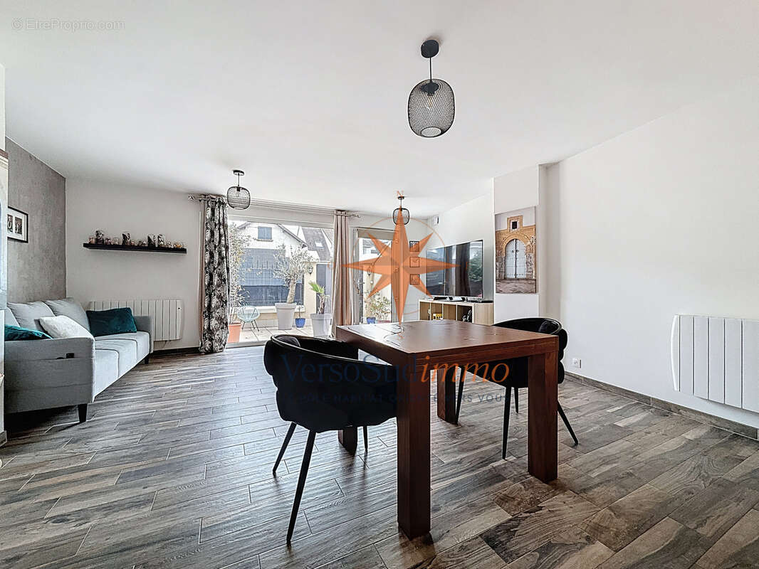 Maison à CHAMPS-SUR-MARNE