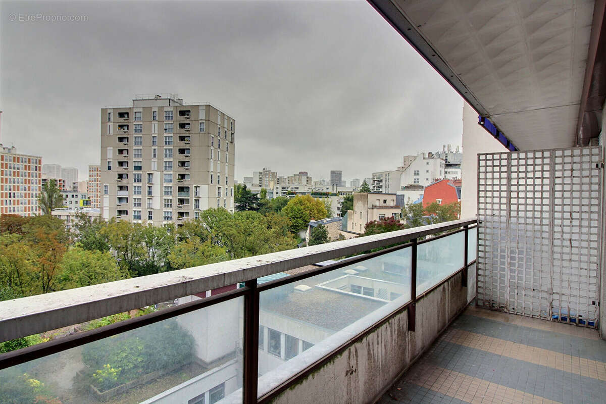 Appartement à PARIS-14E