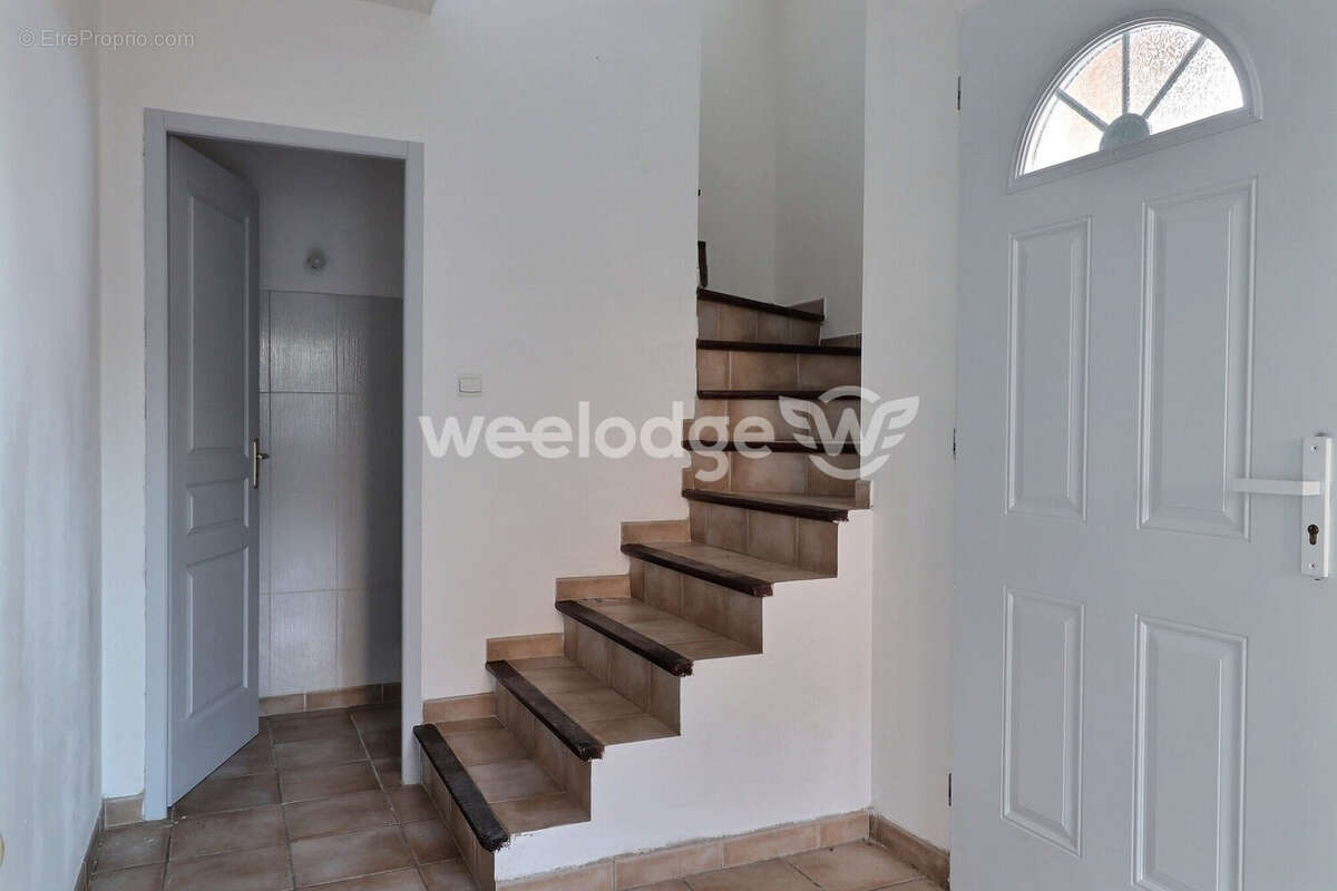 Maison à PEYROLLES-EN-PROVENCE