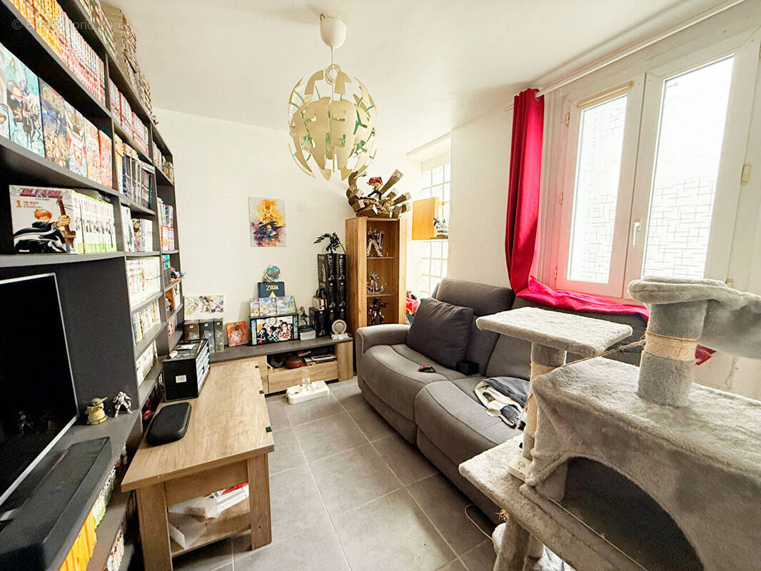 Appartement à NANTERRE