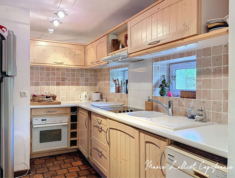 Propriété en pierres à vendre 16 pièces, 450m², 7 chambres, salle de Jeux, Dépendances - photo 22