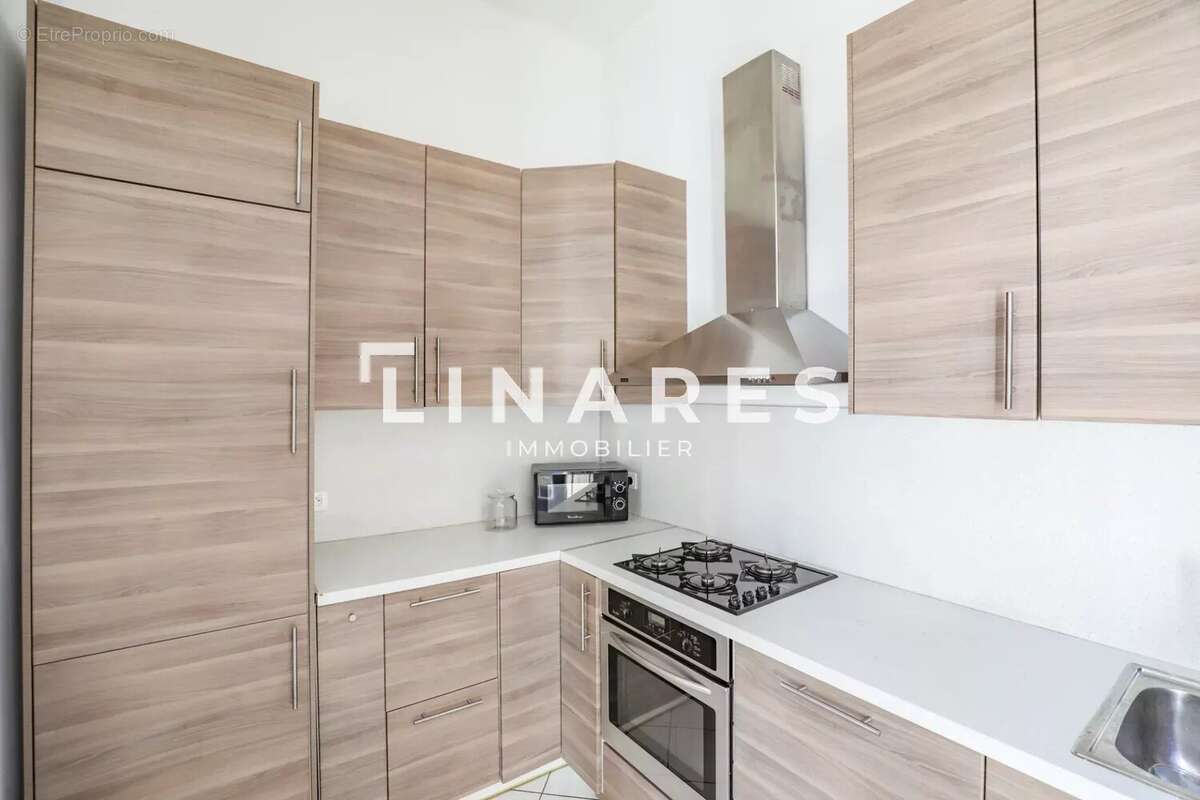 Appartement à MARSEILLE-8E