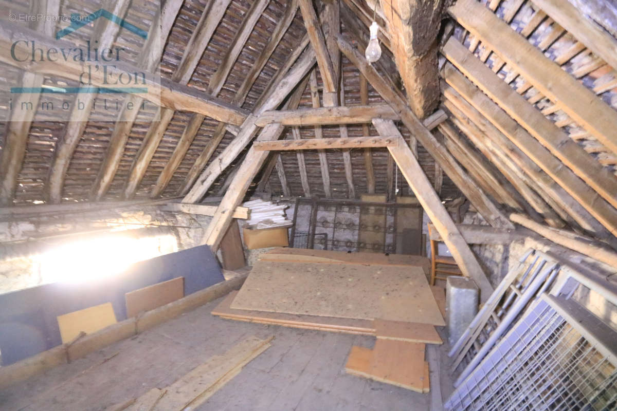 Maison à ANCY-LE-FRANC