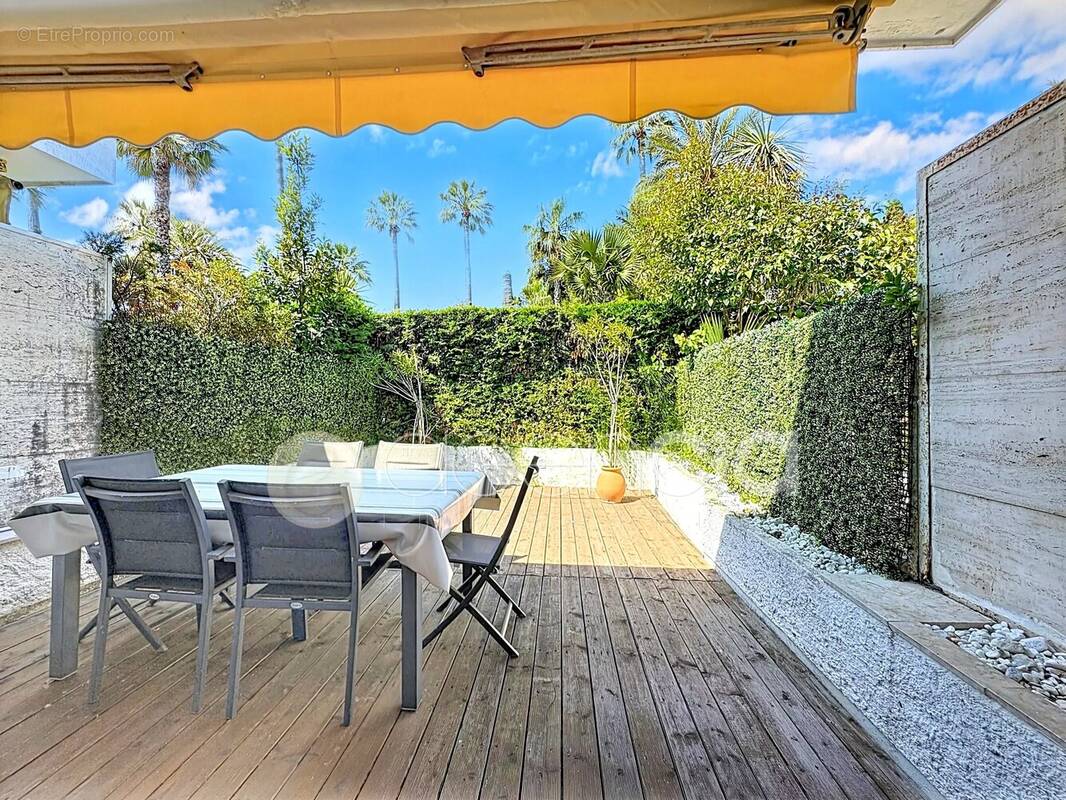Appartement à CANNES