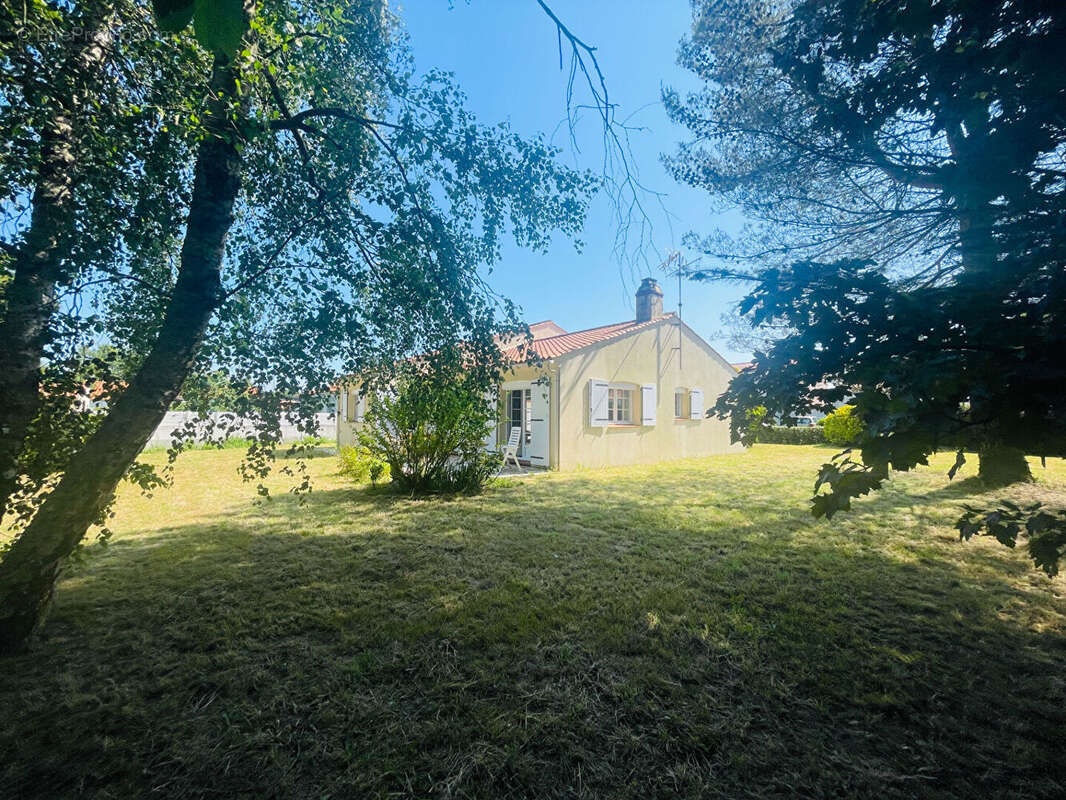 Maison à COMMEQUIERS