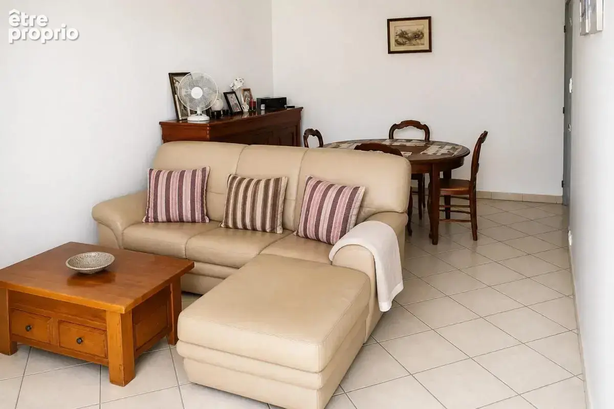 Appartement T3 de 70 m² dans résidence situé à Mâcon accès rapide - photo 2