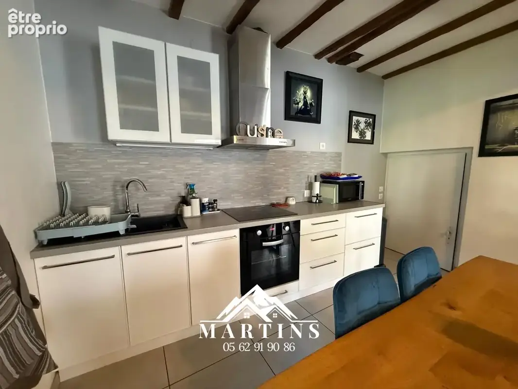 ARGELES-GAZOST - Centre-ville, maison de 77m2 sur 3 niveaux. - photo 5