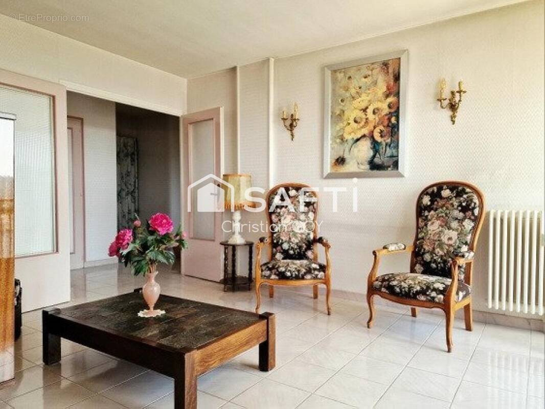 Photo 1 - Appartement à BOURGOIN-JALLIEU