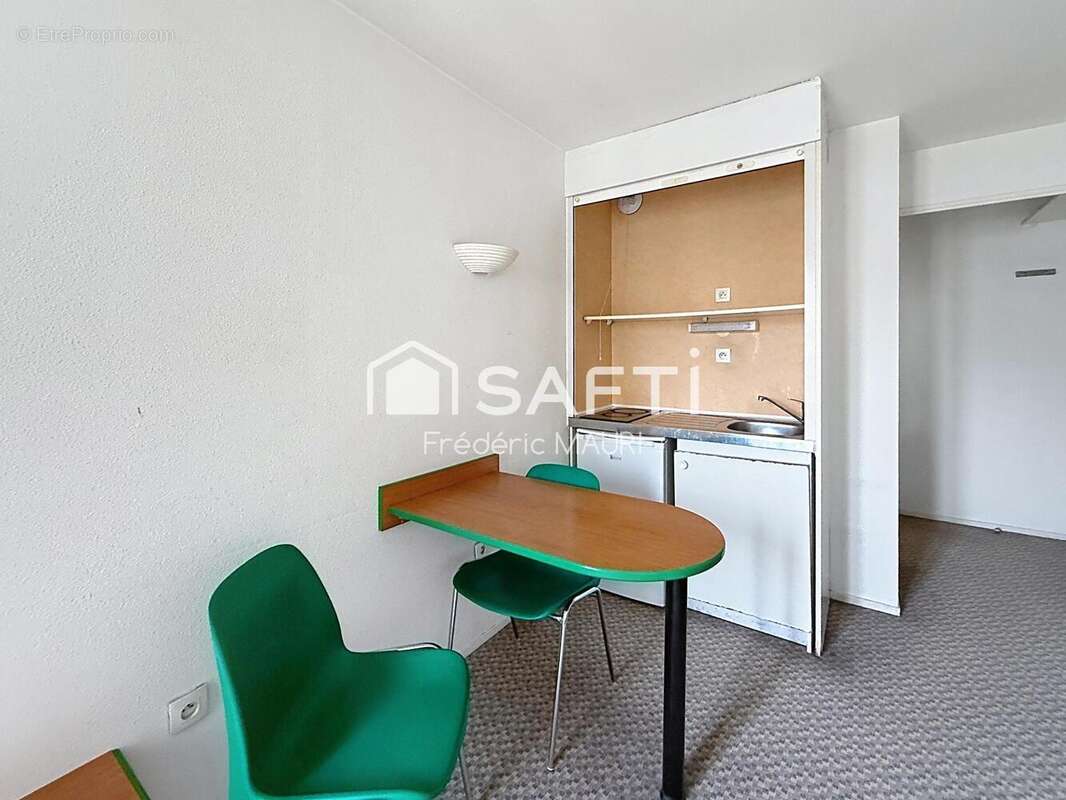 Photo 4 - Appartement à COURBEVOIE