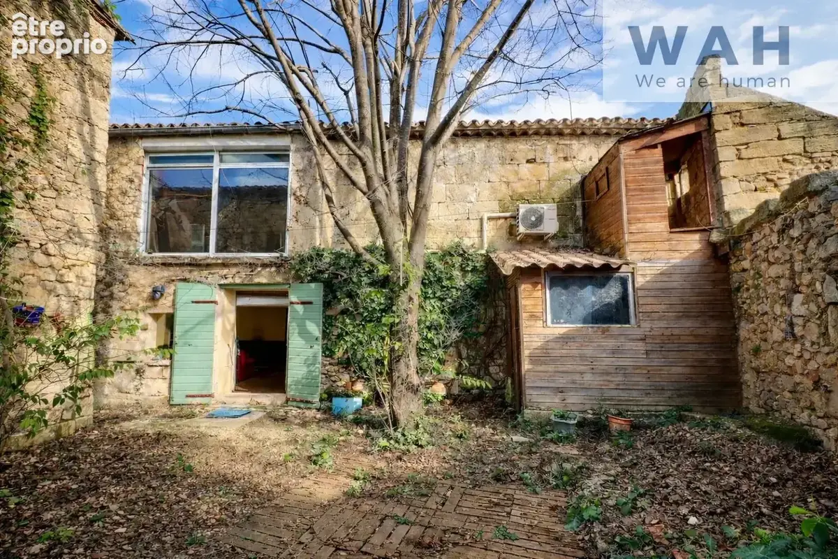 Maison de village de caractère avec jardin et dépendance   3 - photo 3