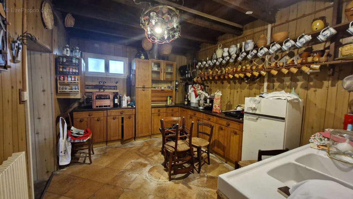 Maison à MORTAGNE-SUR-GIRONDE