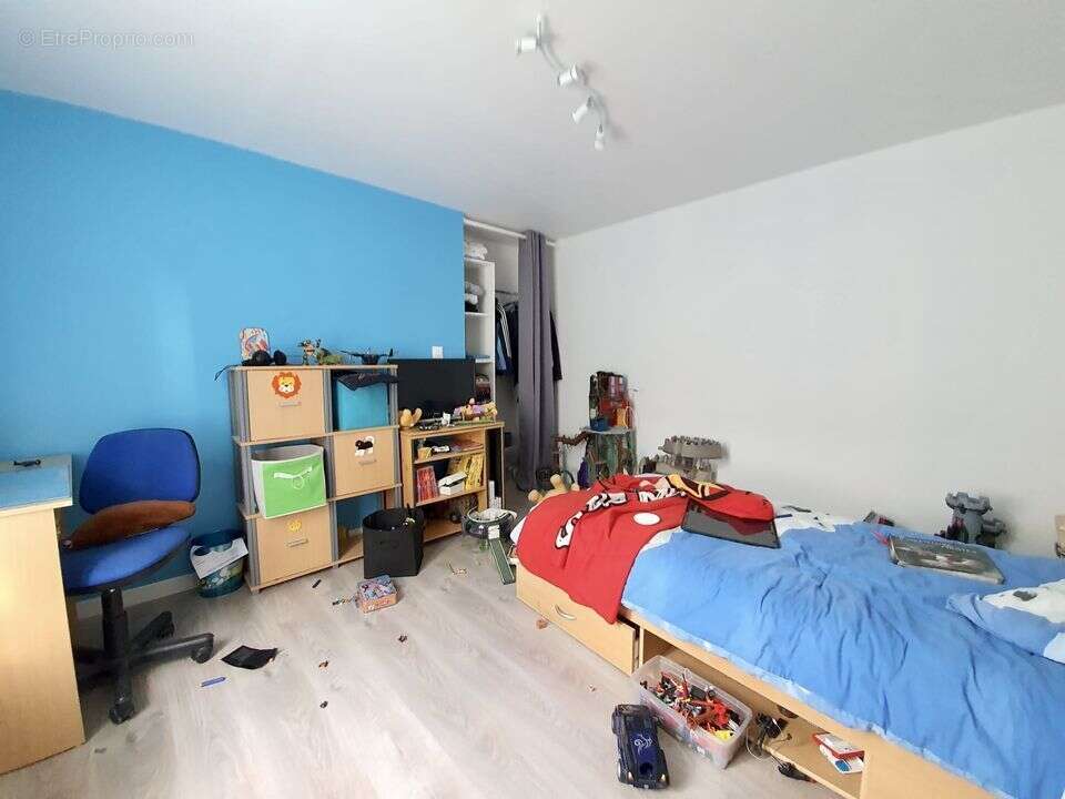 Maison d'habitation et local commercial - photo 11