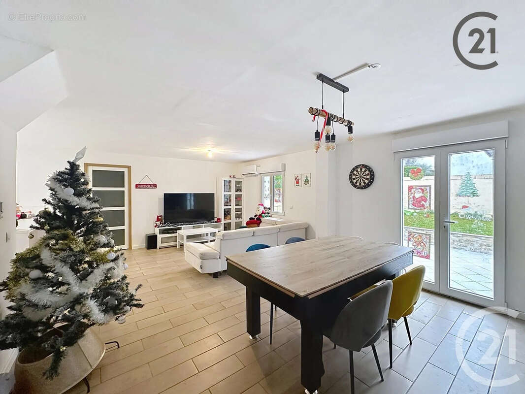 Maison à DONNEMARIE-DONTILLY