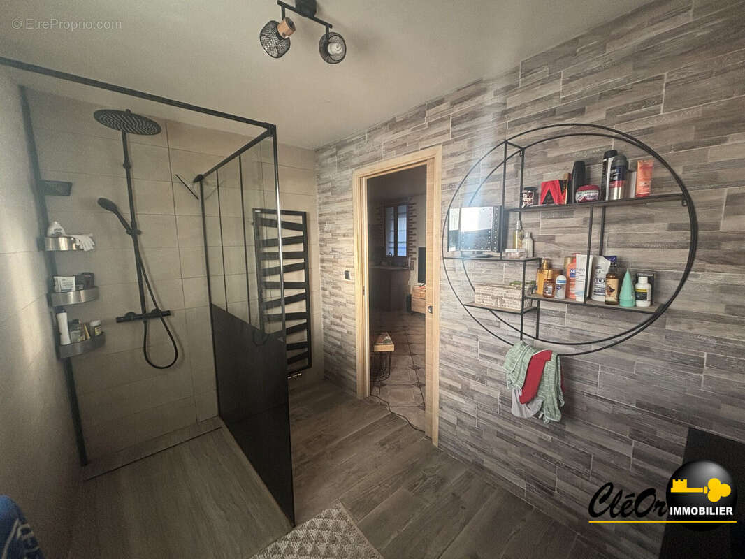 Maison à FRONTENARD