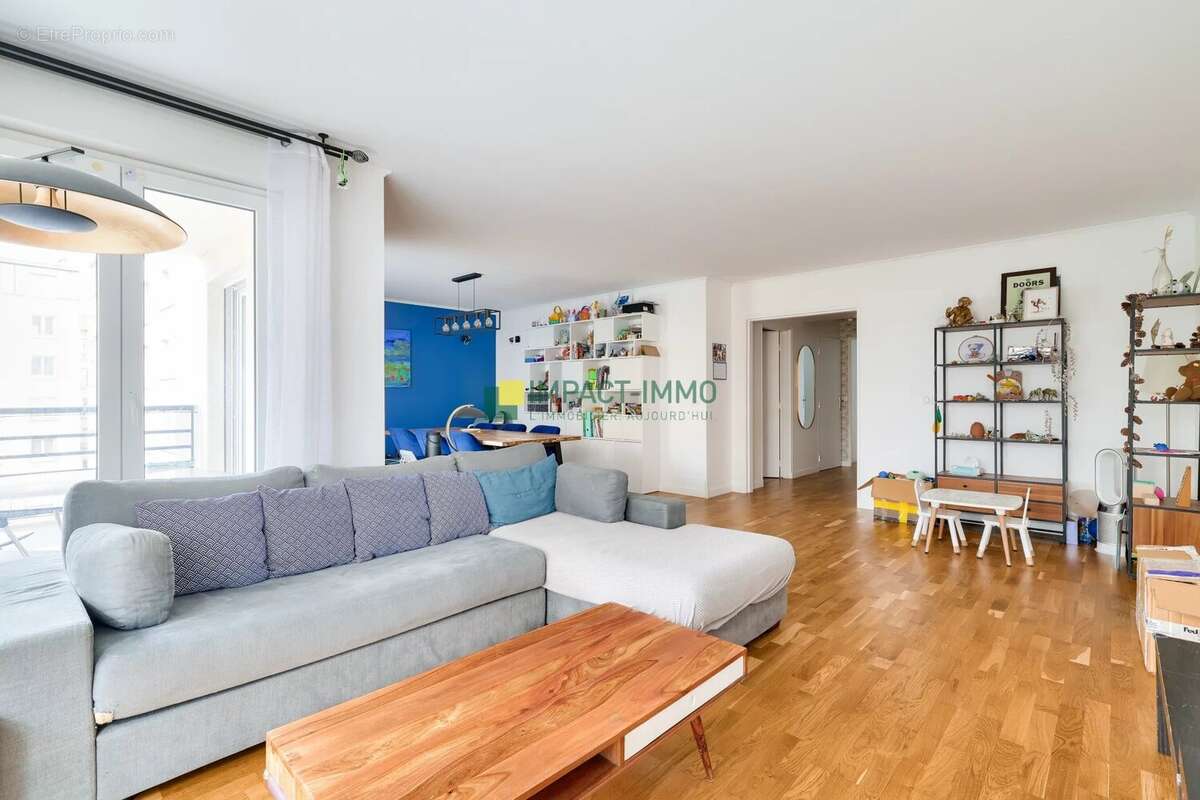 Appartement à COLOMBES
