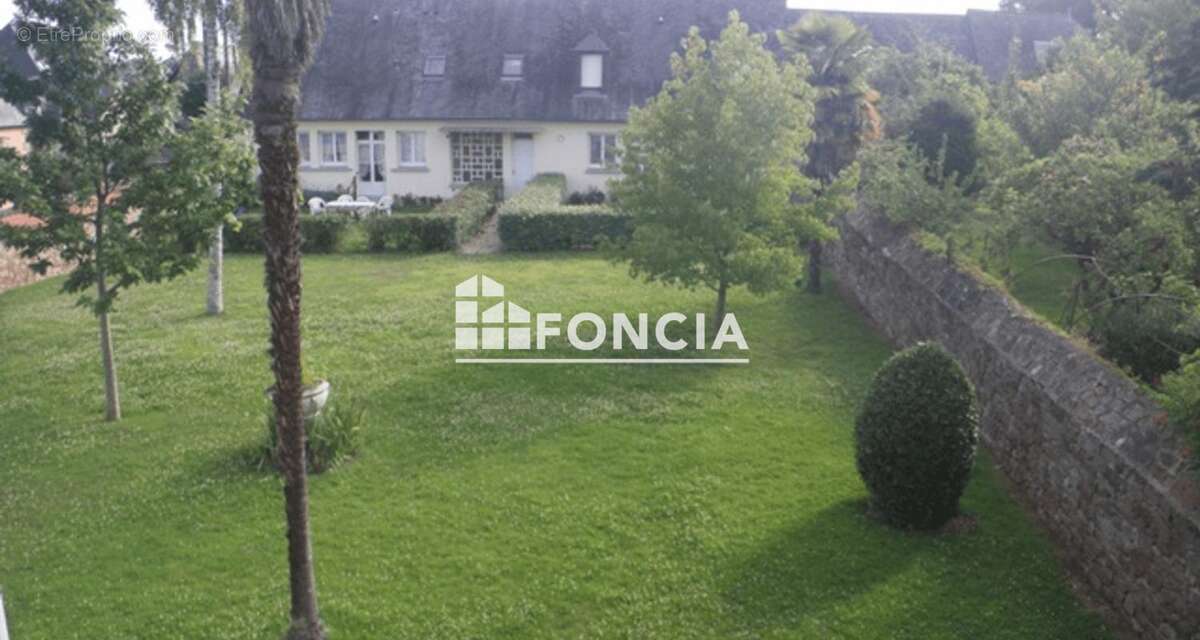 Terrain à DOL-DE-BRETAGNE