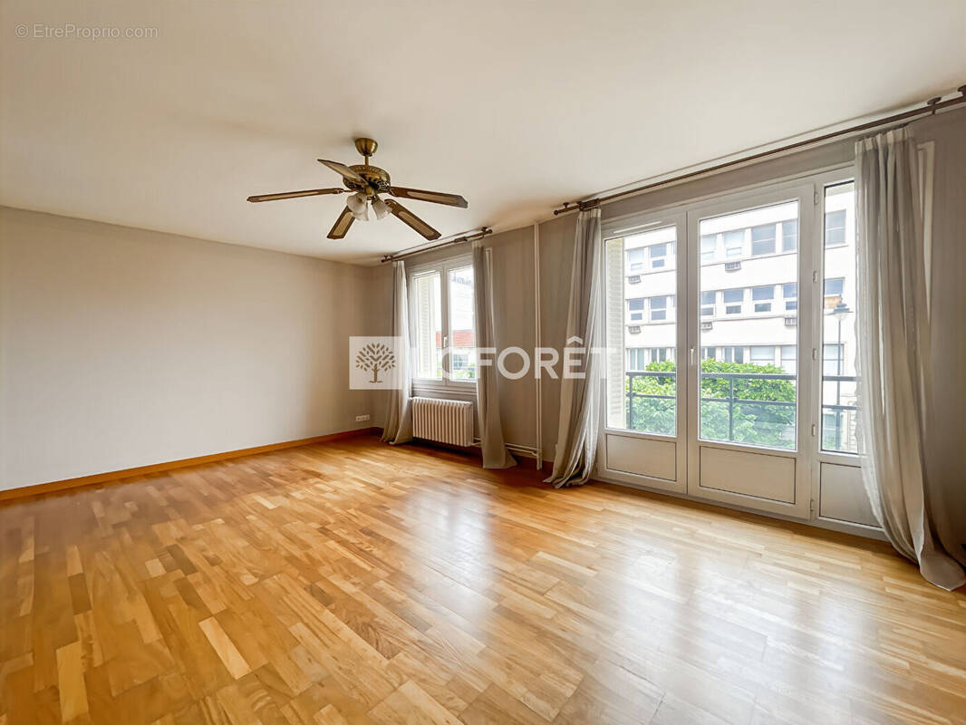 Appartement à MAISONS-ALFORT