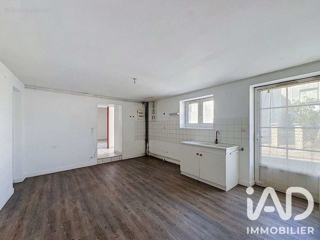 Maison 109 m² à La Greve-Sur-Mignon  - photo 2