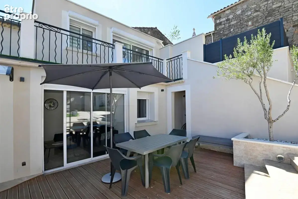 Maison de 5 pièces de 104 m² à Saint-Julien-les-Rosiers - photo 23