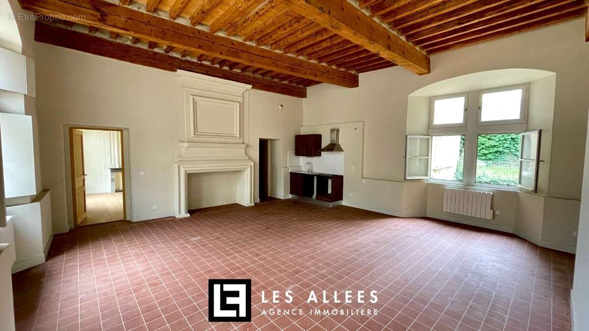 Appartement à VALREAS