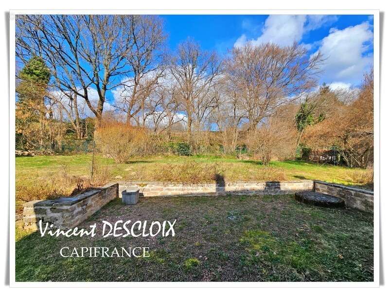 Maison à MONTSAUCHE-LES-SETTONS