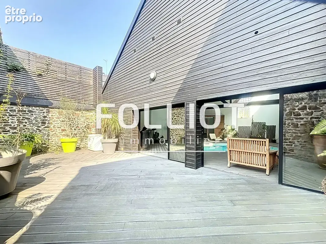 A VENDRE - Loft Fougères 9 pièce(s) 550 m2 - photo 5