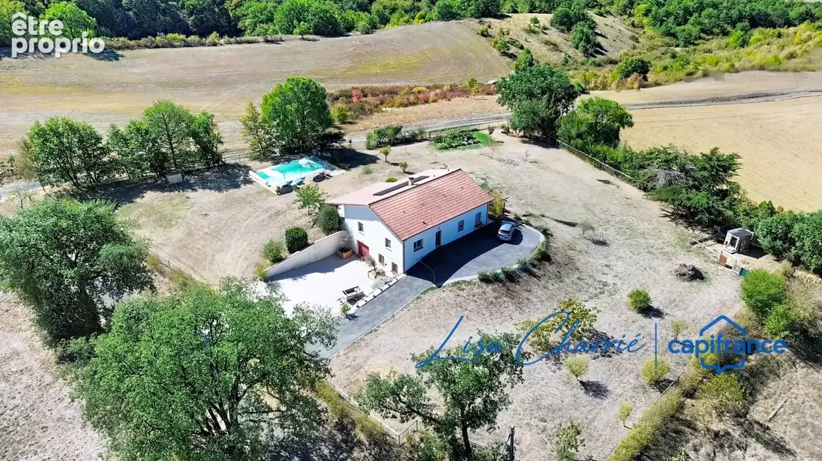 Maison à VIC-FEZENSAC