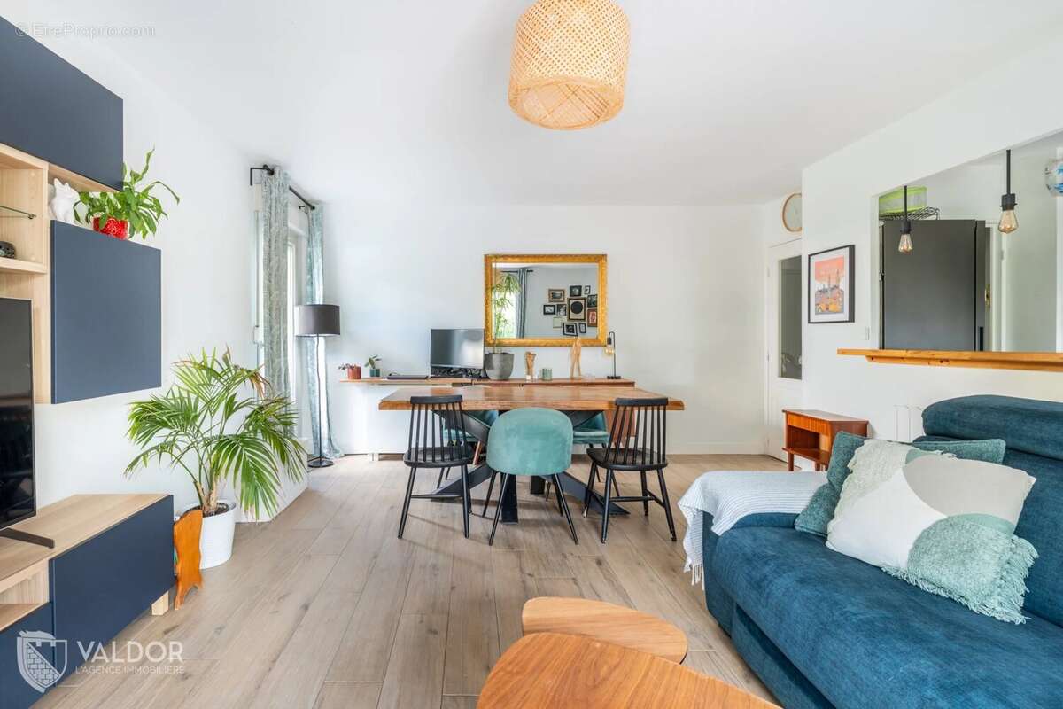 Appartement à ANSE
