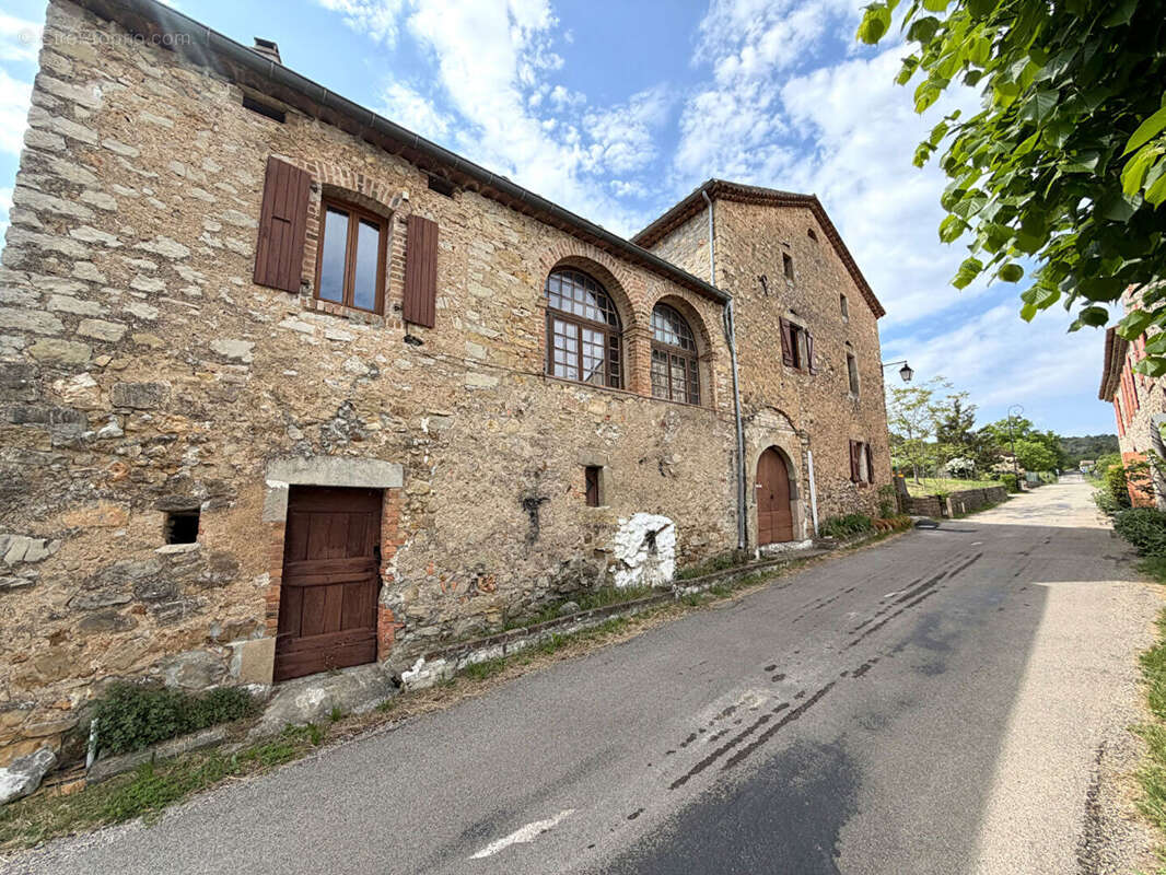 Maison à COURRY