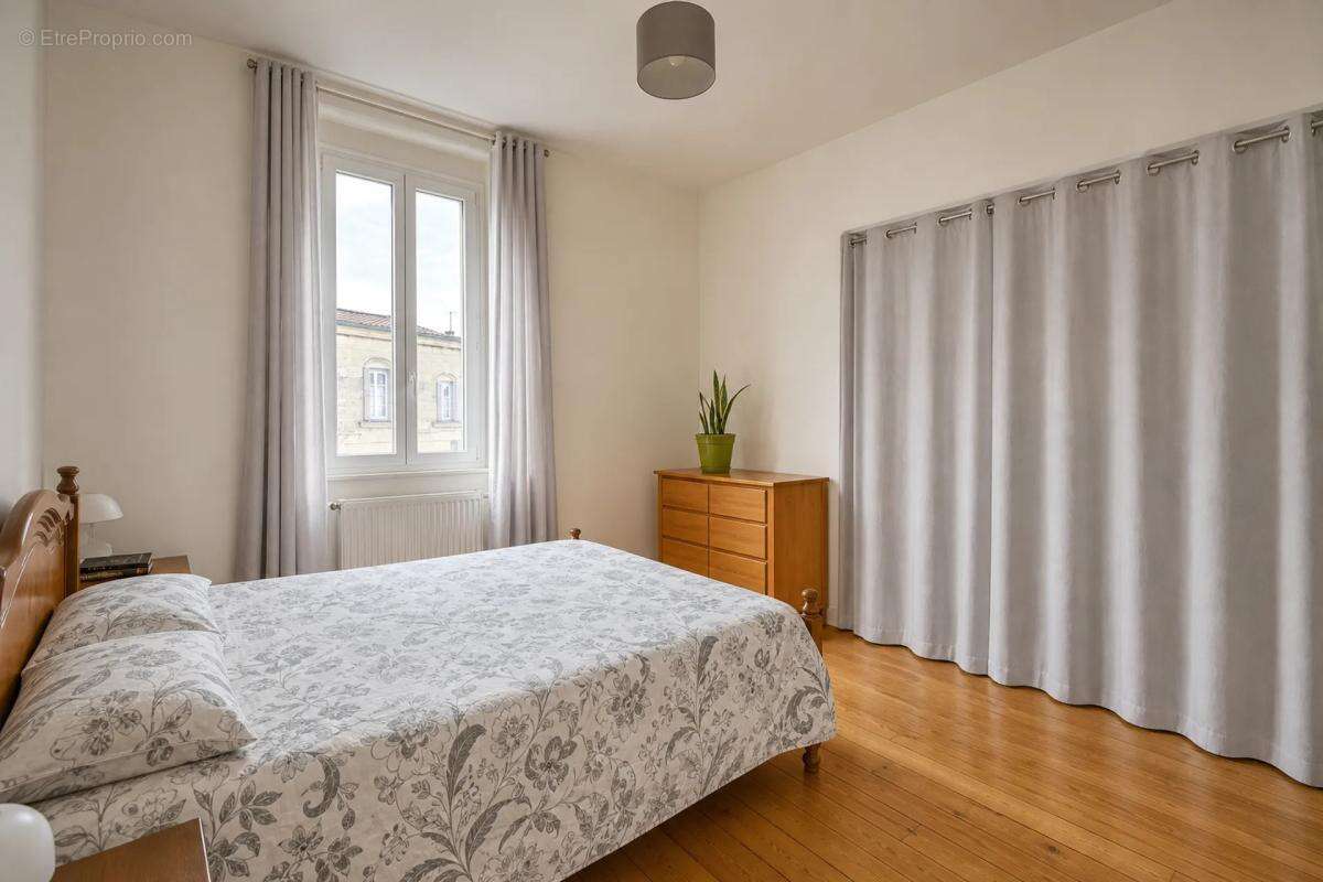 Maison 7 pièces 148 m² à Reignac avec jardin - photo 6