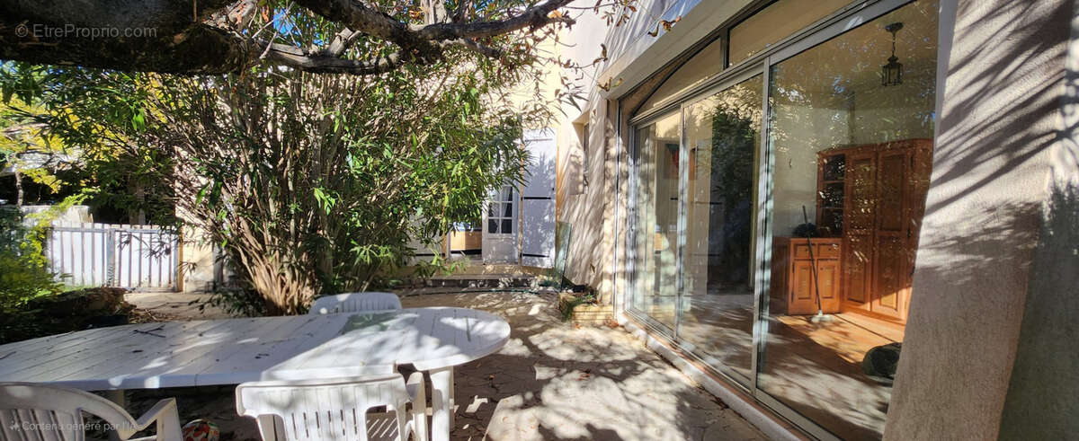 Maison à LES MEES