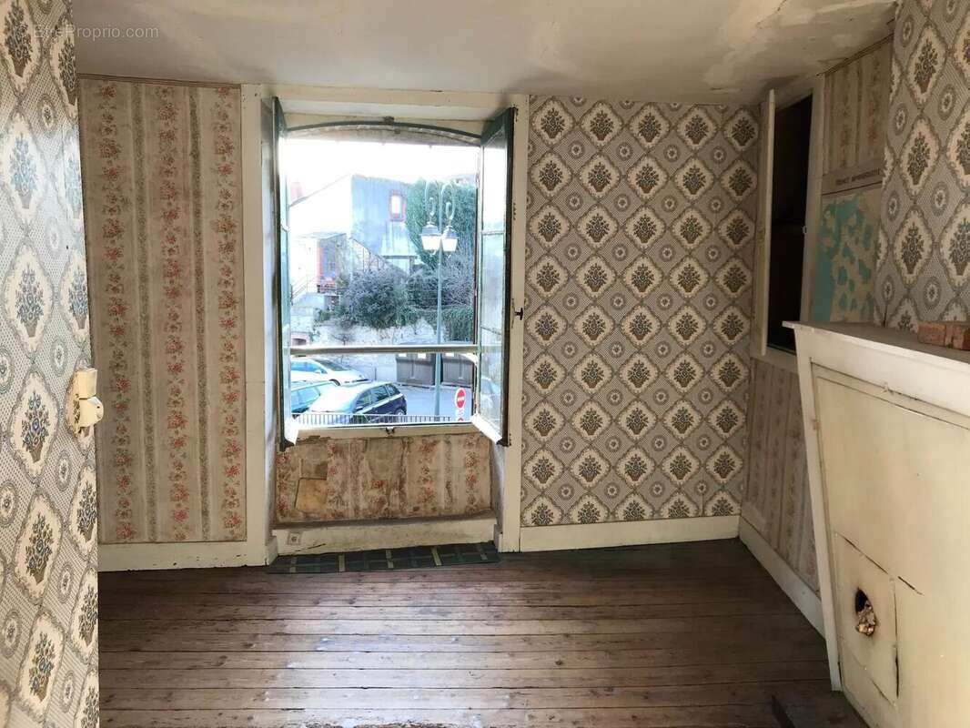 Maison à BELLAC