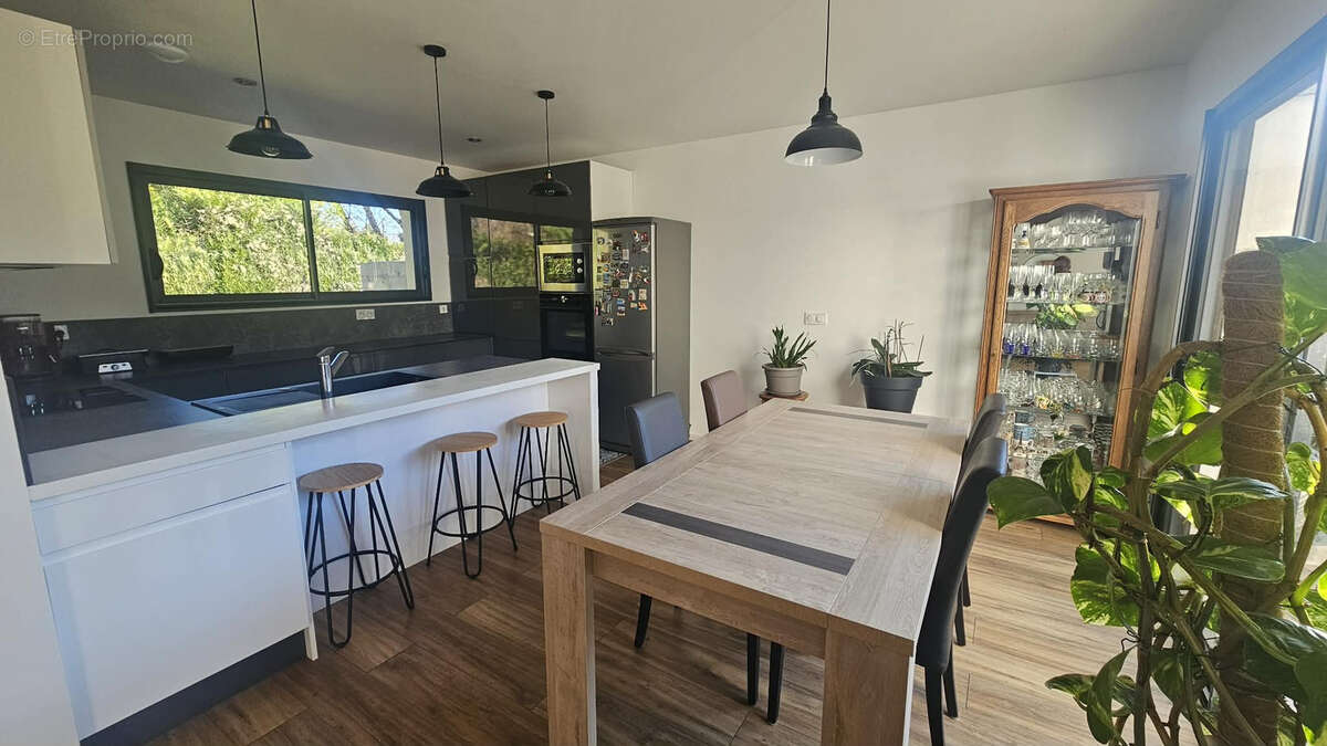 Maison à AIGREFEUILLE-D'AUNIS