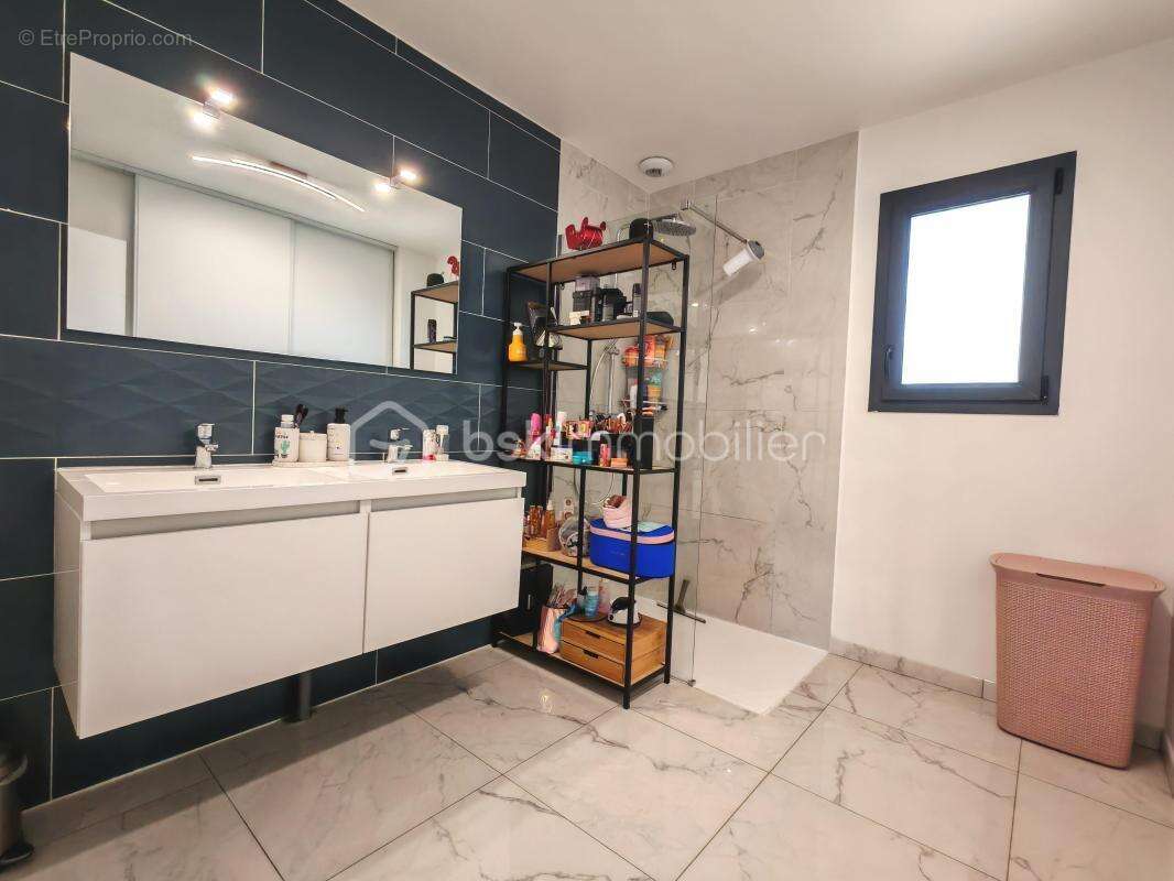 Maison de plain-pied de 2023, garage et jardin - photo 6