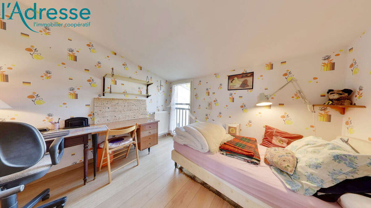 Maison à CHAMPS-SUR-MARNE